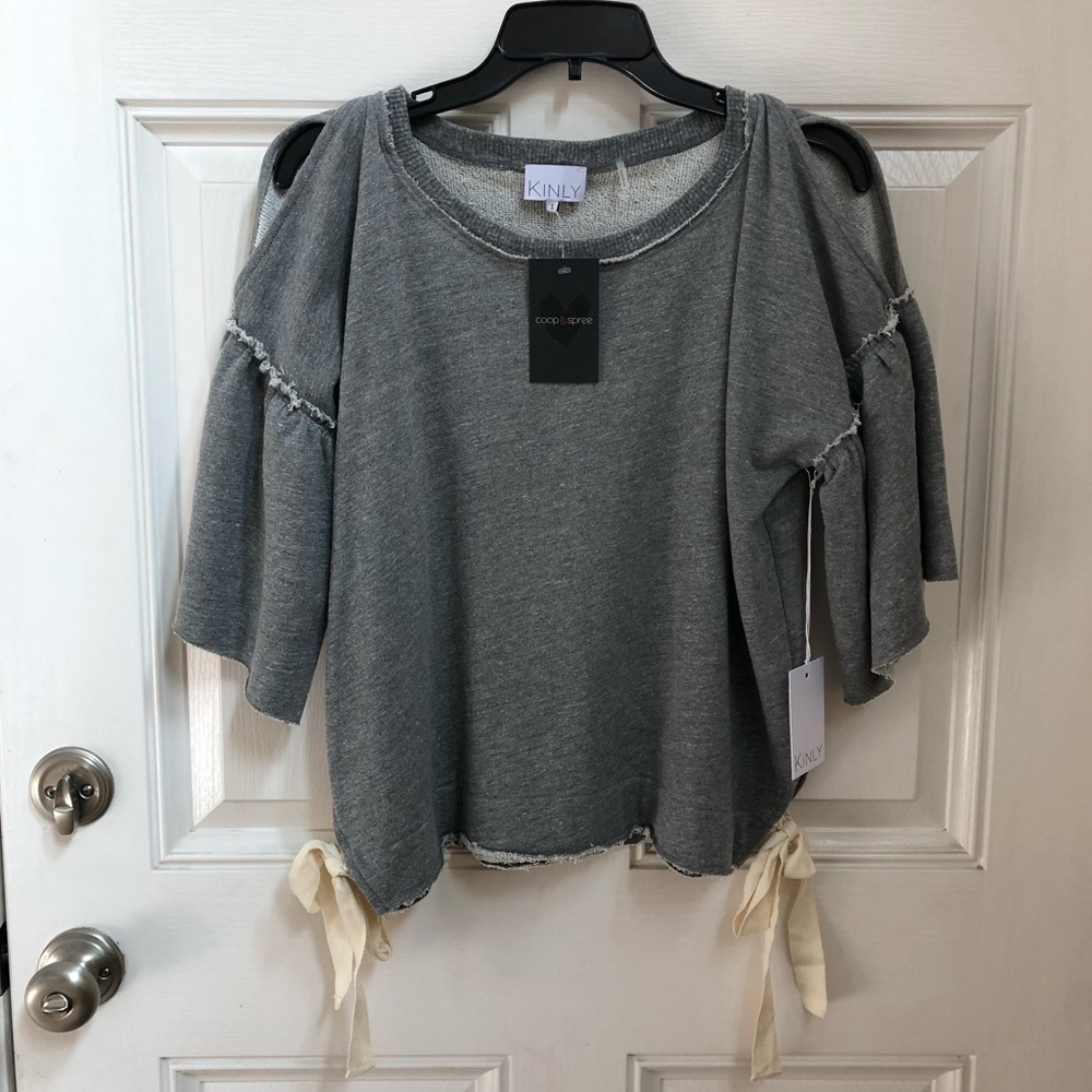 NWT Kinly Coop & Spree ruffle self tie top!